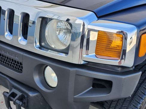 Used 2007 HUMMER H3 Luxury image 8