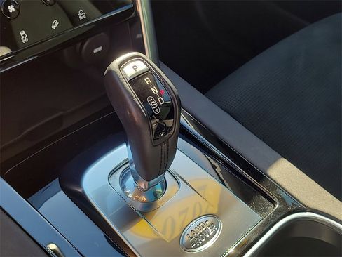 Used 2020 Land Rover Discovery Sport S image 27
