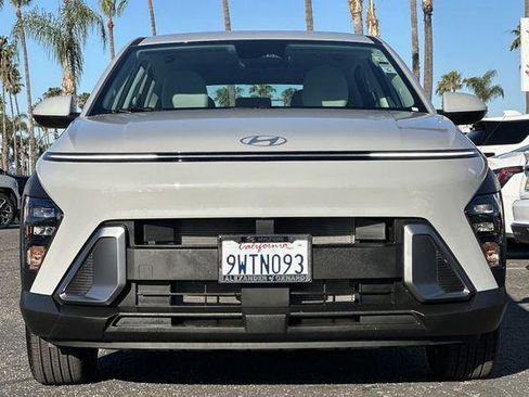 Certified 2026 Hyundai Kona SE image 9