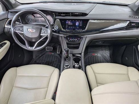 Used 2021 Cadillac XT6 Sport image 18