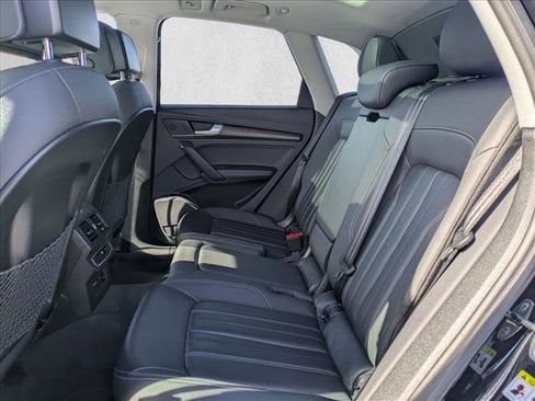 Used 2021 Audi Q5 Premium Plus w/ Premium Plus Package image 18
