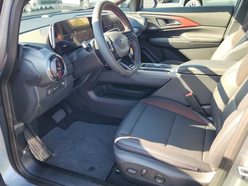 New 2026 Chevrolet Equinox EV RS image 6