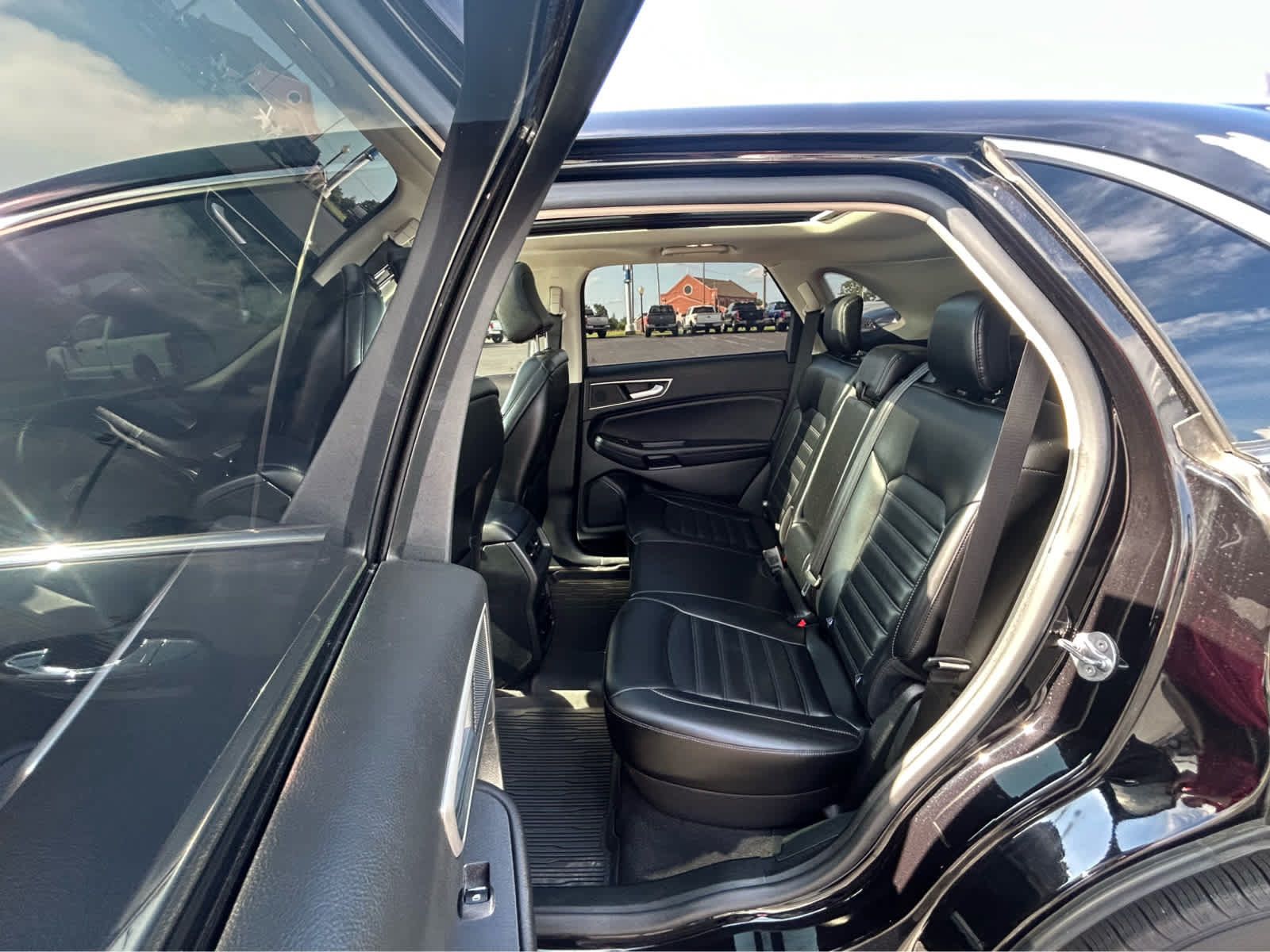 Used 2024 Ford Edge SEL w/ Convenience Package AWD/4WD image 11