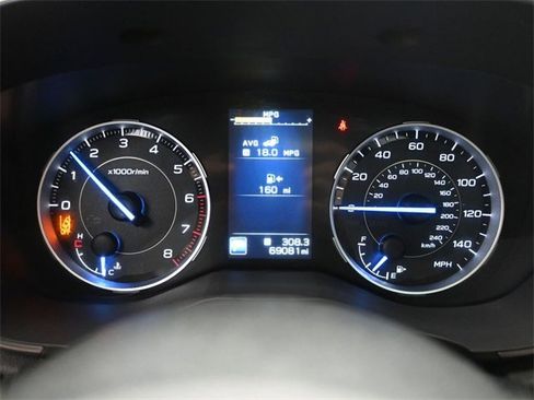 Used 2022 Subaru Ascent Touring image 10