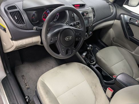 Used 2013 Kia Forte EX w/ Fuel Economy Pkg FWD image 12