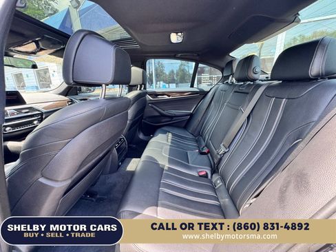 Used 2018 BMW 530i xDrive AWD/4WD image 21