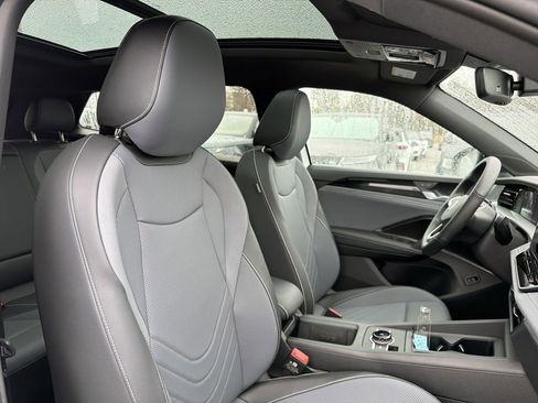 New 2026 Volkswagen Tiguan SE R-Line image 19