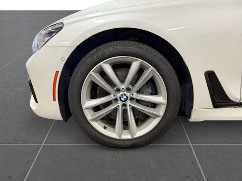 Used 2016 BMW 750i xDrive AWD/4WD image 14