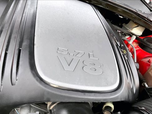 Used 2021 Dodge Charger R/T w/ Blacktop Package image 33