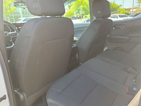 Used 2024 GMC Canyon Elevation RWD image 10