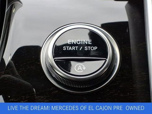 Used 2025 Mercedes-Benz GLC 300 image 25