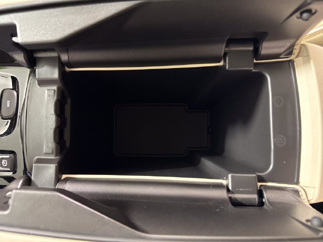 Used 2023 Buick Envision Avenir AWD/4WD image 43