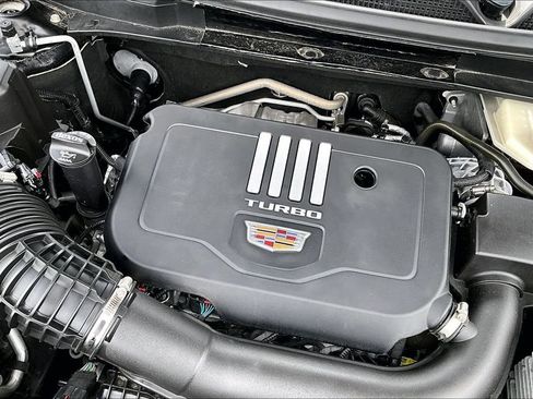 Certified 2022 Cadillac XT5 Premium Luxury FWD image 32
