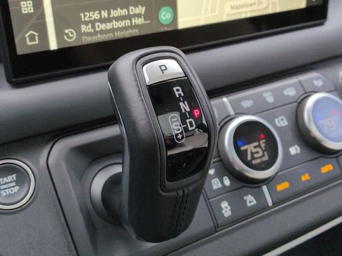 Used 2024 Land Rover Defender 130 S image 35