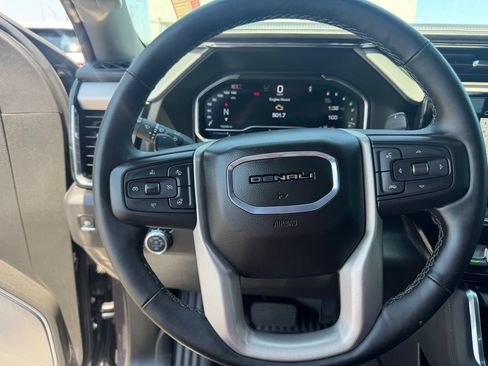 Used 2025 GMC Sierra 1500 Denali AWD/4WD image 32