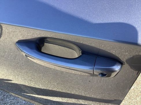 Used 2018 Honda Accord LX image 25