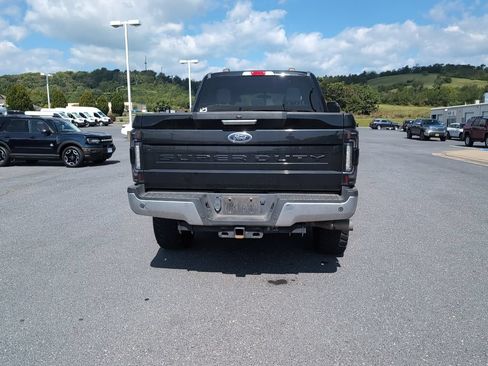 Used 2022 Ford F250 XLT w/ XLT Premium Package AWD/4WD image 6