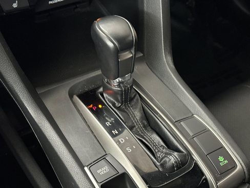 Used 2018 Honda Civic Sport Touring image 18