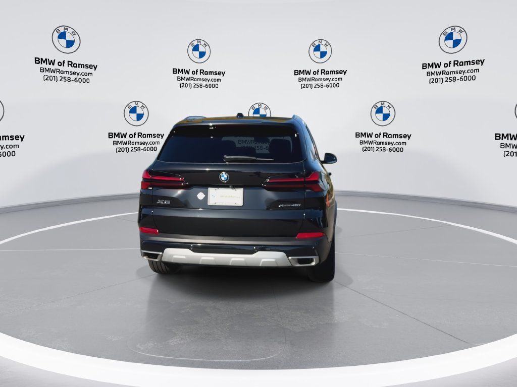 Used 2024 BMW X5 xDrive40i w/ Premium Package AWD/4WD image 7