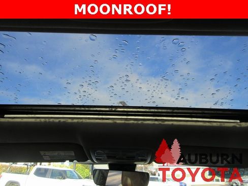 Used 2019 Toyota Highlander Limited image 13