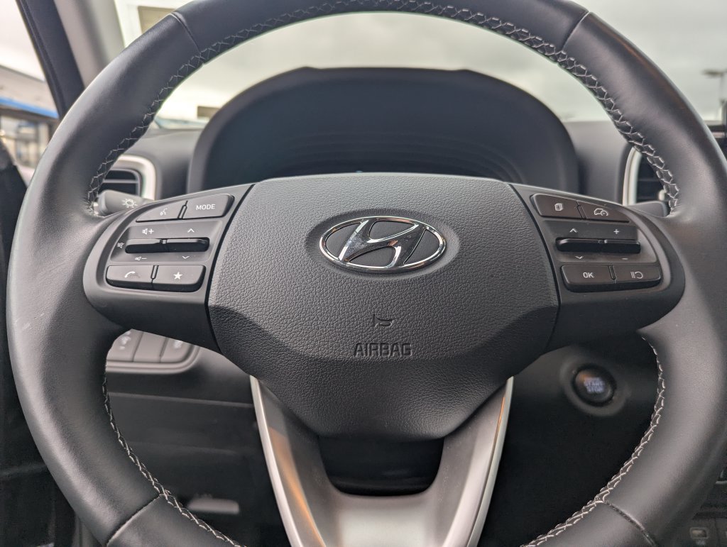 Used 2026 Hyundai Venue SEL FWD image 20