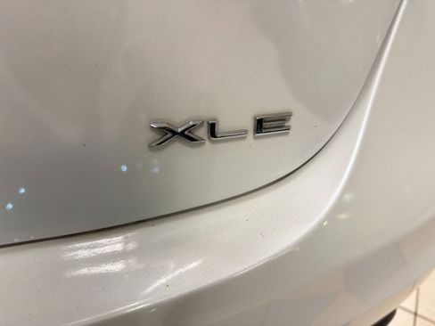 Used 2015 Toyota Avalon XLE image 62