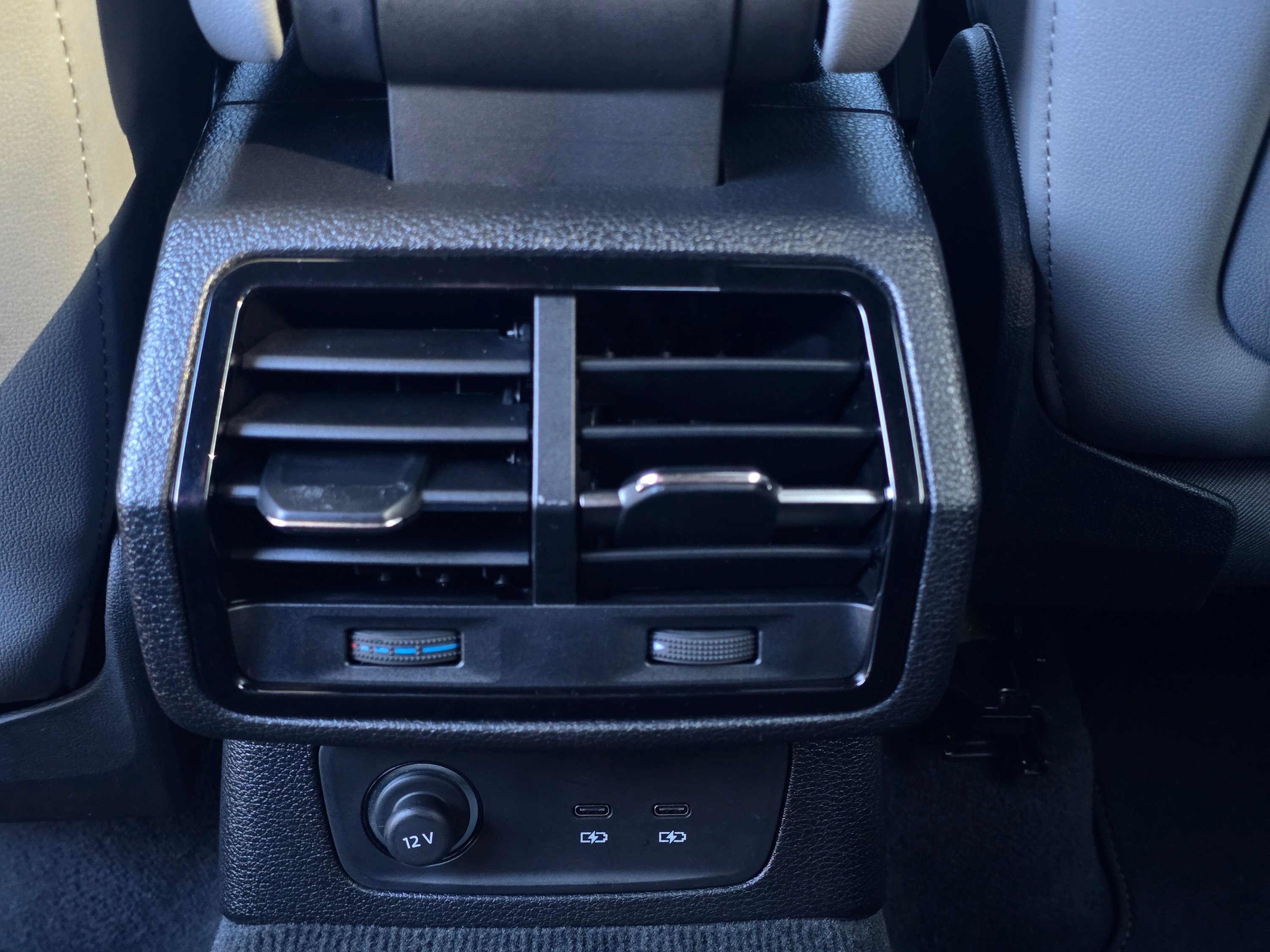 Certified 2025 Audi Q3 2.0T Premium AWD/4WD image 19
