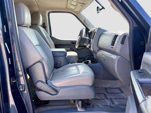 Used 2016 Nissan NV 3500 SL image 31