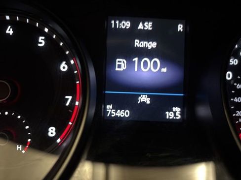 Used 2021 Volkswagen Atlas SE image 12