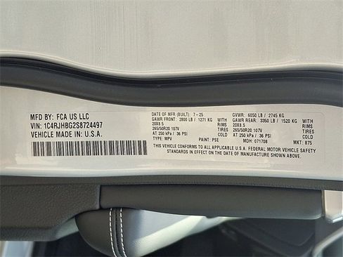 New 2025 Jeep Grand Cherokee Limited w/ Black Appearance Package image 24