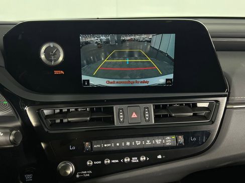 Used 2025 Lexus ES 350 image 17