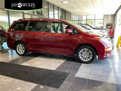 Used 2015 Toyota Sienna XLE