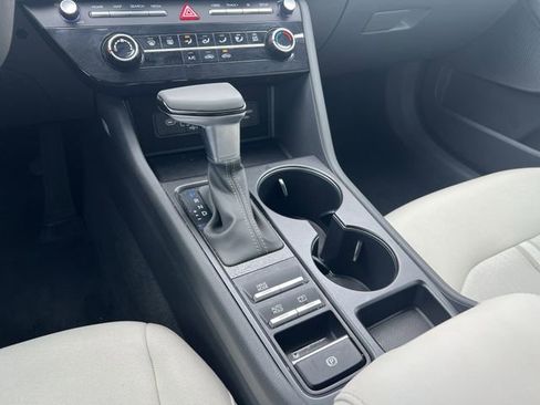 Certified 2025 Hyundai Sonata SE FWD image 23