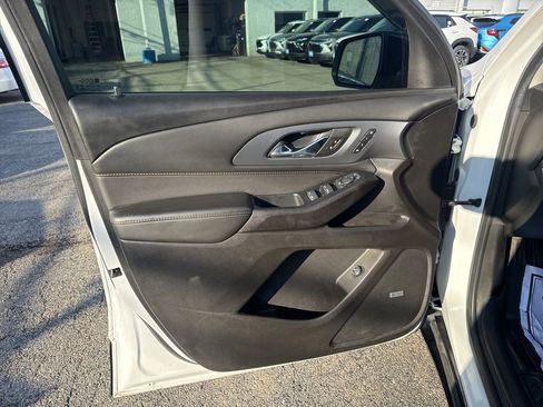 Used 2021 Chevrolet Traverse Premier w/ Redline Edition image 16