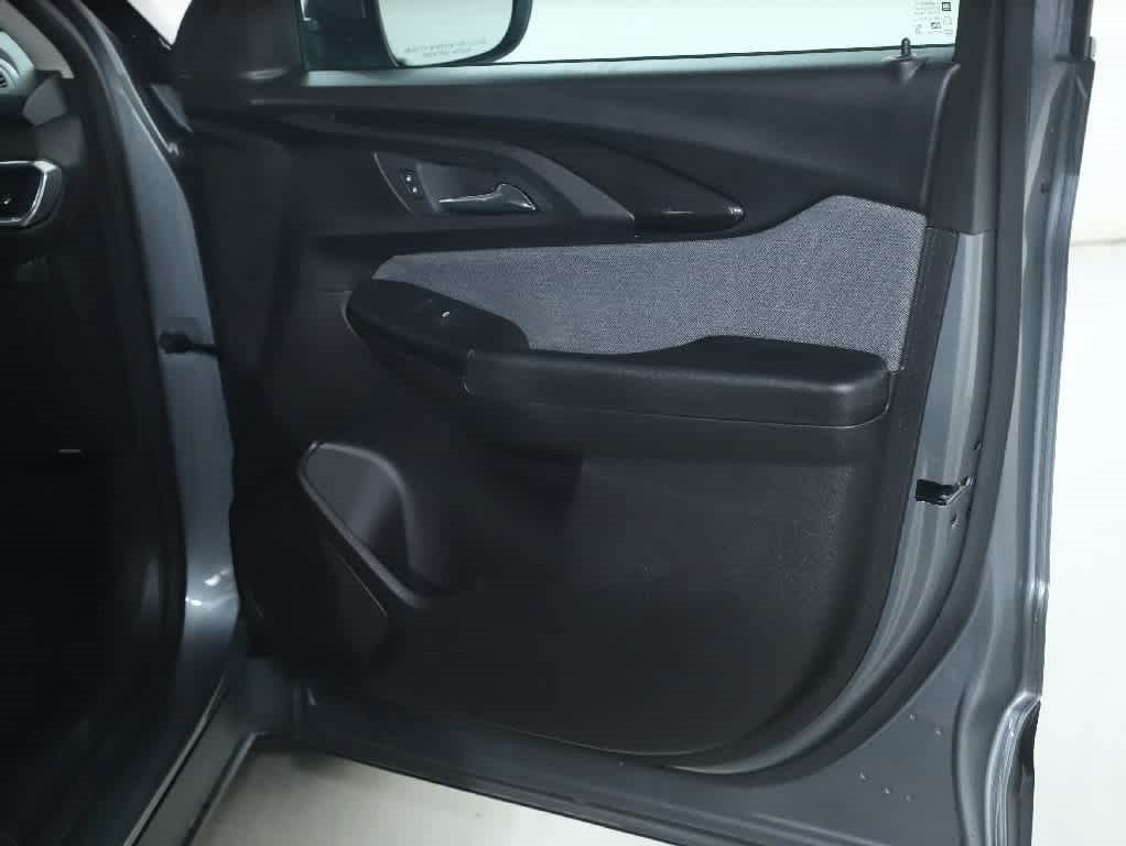 Used 2021 Chevrolet TrailBlazer LT w/ Convenience Package FWD image 32