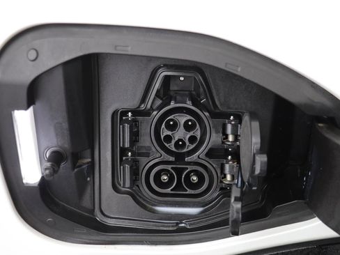 Used 2023 Nissan Ariya PLATINUM+ image 22