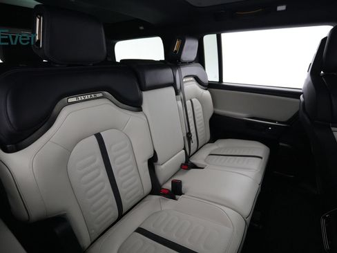 Used 2025 Rivian R1S Adventure AWD/4WD image 5