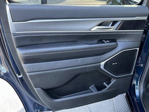 New 2026 Jeep Grand Wagoneer 4WD image 18