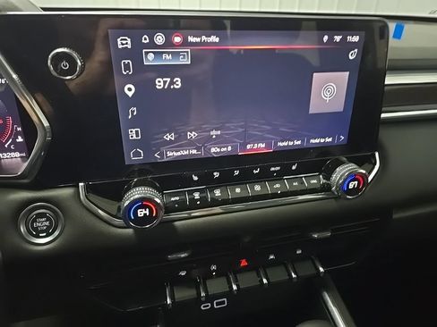 Used 2024 GMC Canyon Elevation w/ Elevation Premium Package RWD image 23