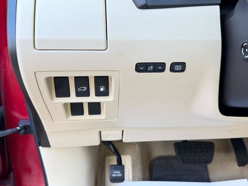 Used 2012 Lexus RX 350 FWD w/ Premium Pkg image 19
