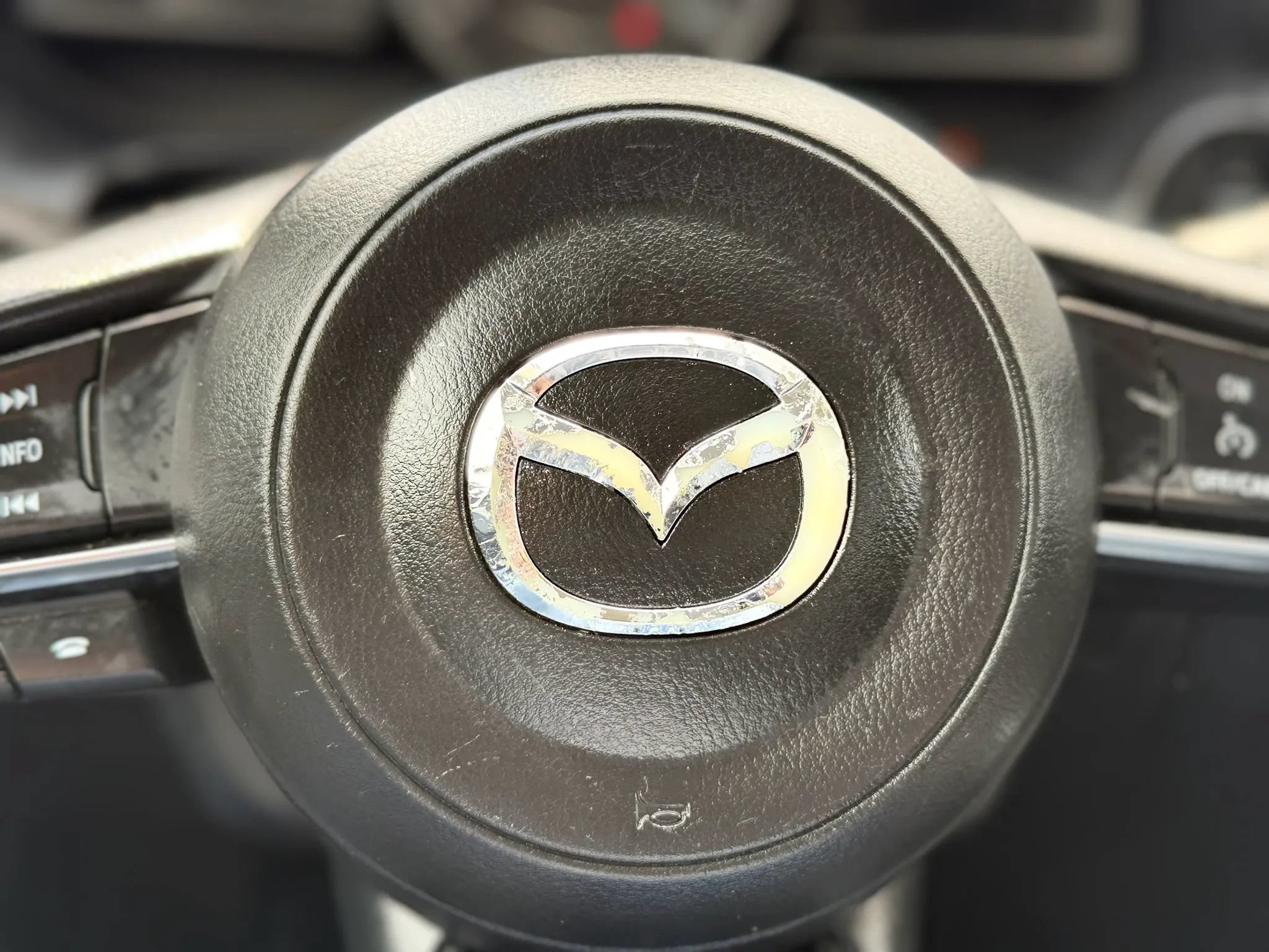 Used 2017 MAZDA MAZDA3 Sport FWD image 29