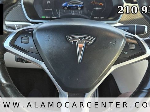 Used 2017 Tesla Model X 100D AWD/4WD image 38