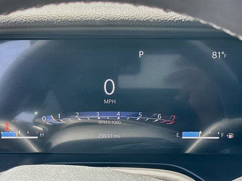 Used 2023 Jeep Grand Cherokee L Laredo RWD image 12