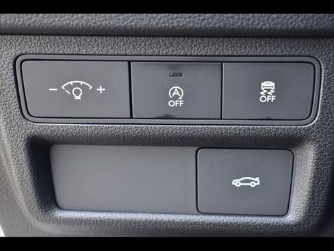 Used 2025 Hyundai Sonata SE image 12