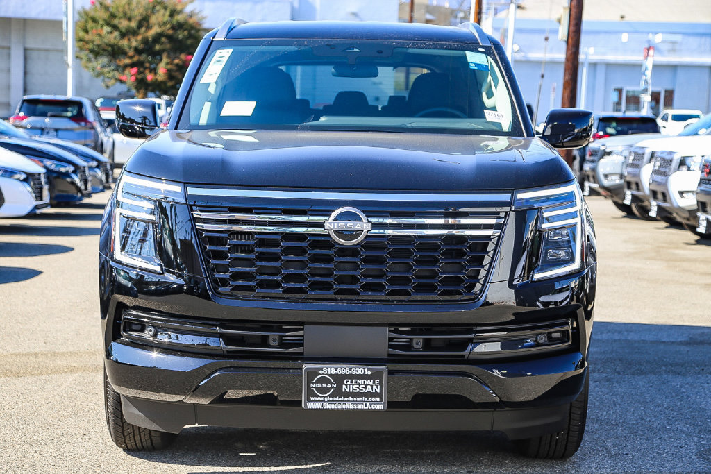 Used 2025 Nissan Armada SV AWD/4WD image 2