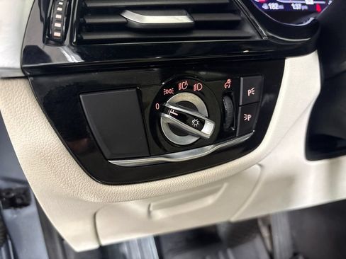 Certified 2022 BMW 530i w/ Premium Package RWD image 24