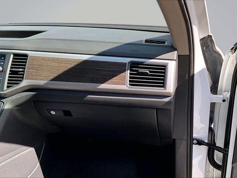Used 2019 Volkswagen Atlas SE w/ Panoramic Sunroof Package AWD/4WD image 24