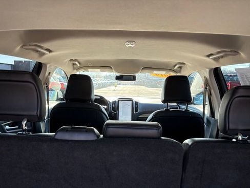Used 2024 Ford Edge SEL image 40