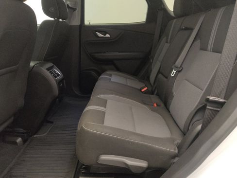 Used 2024 Chevrolet Blazer LT w/ Convenience Package FWD image 18