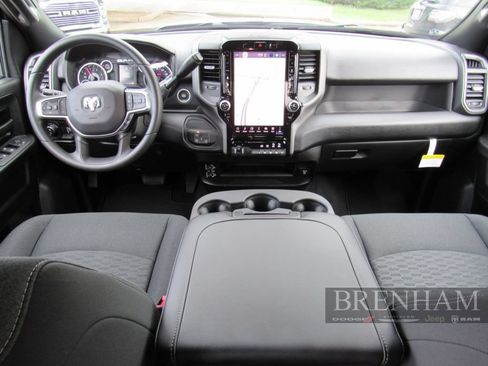 Used 2026 RAM 2500 Tradesman AWD/4WD image 12